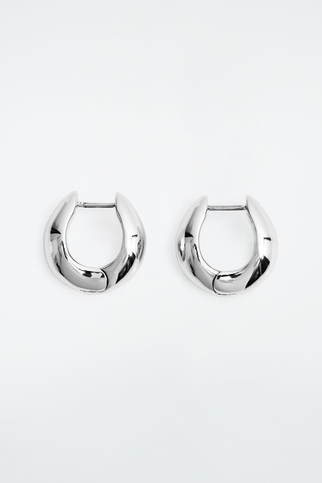 Mini Curved Hoop Earrings
