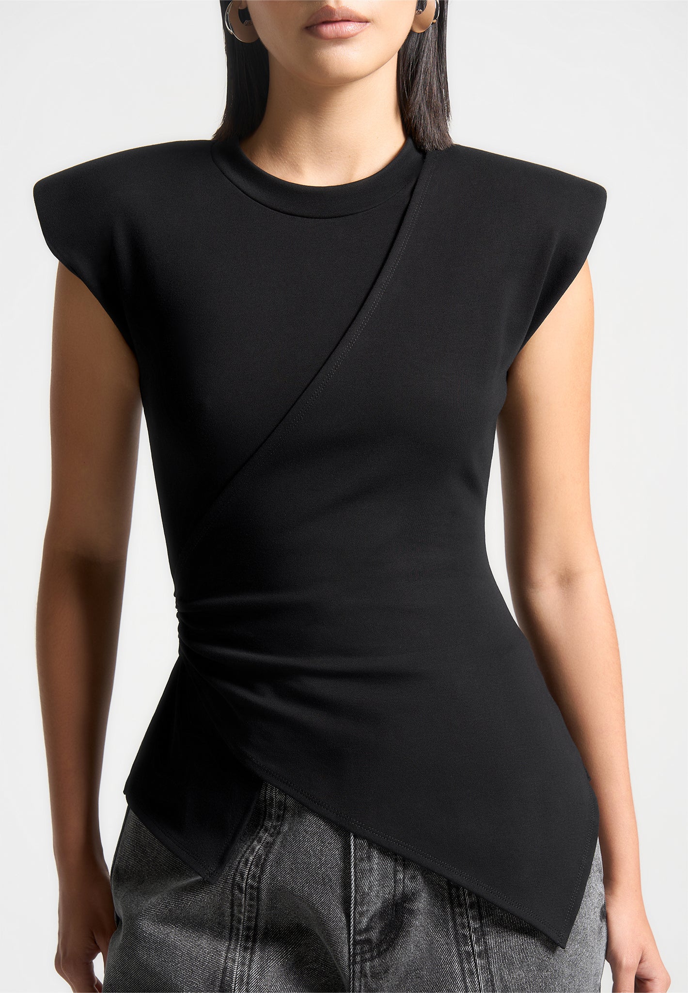 Manieredevoir — Wide Shoulder Rushed Waist Top