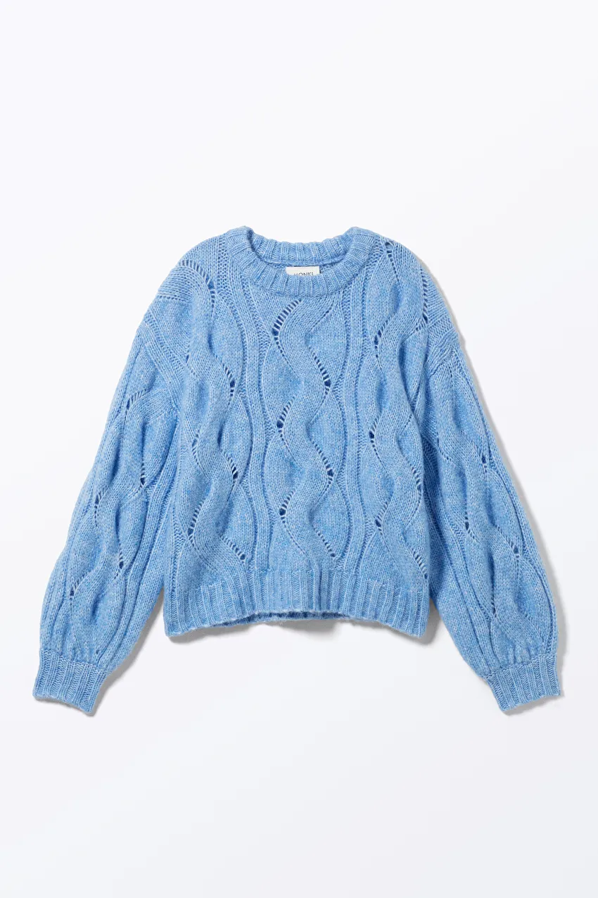 Monki — Short Cable Knitted Sweater